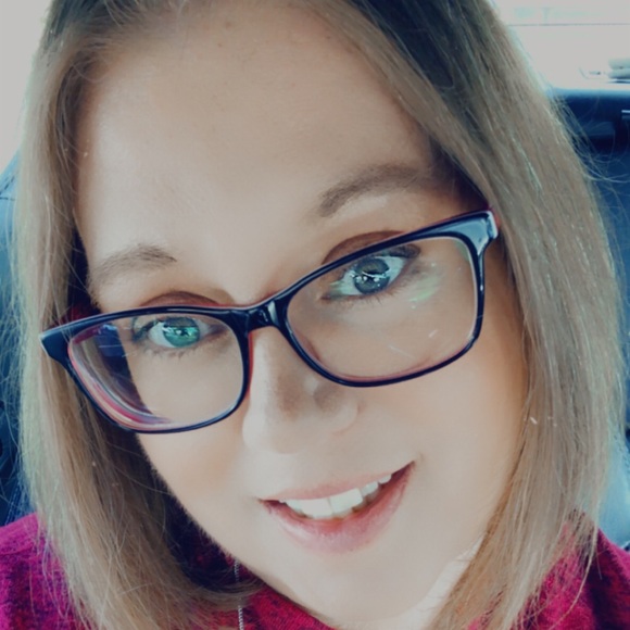 Meet your Posher, Misty - Picture 1 of 1